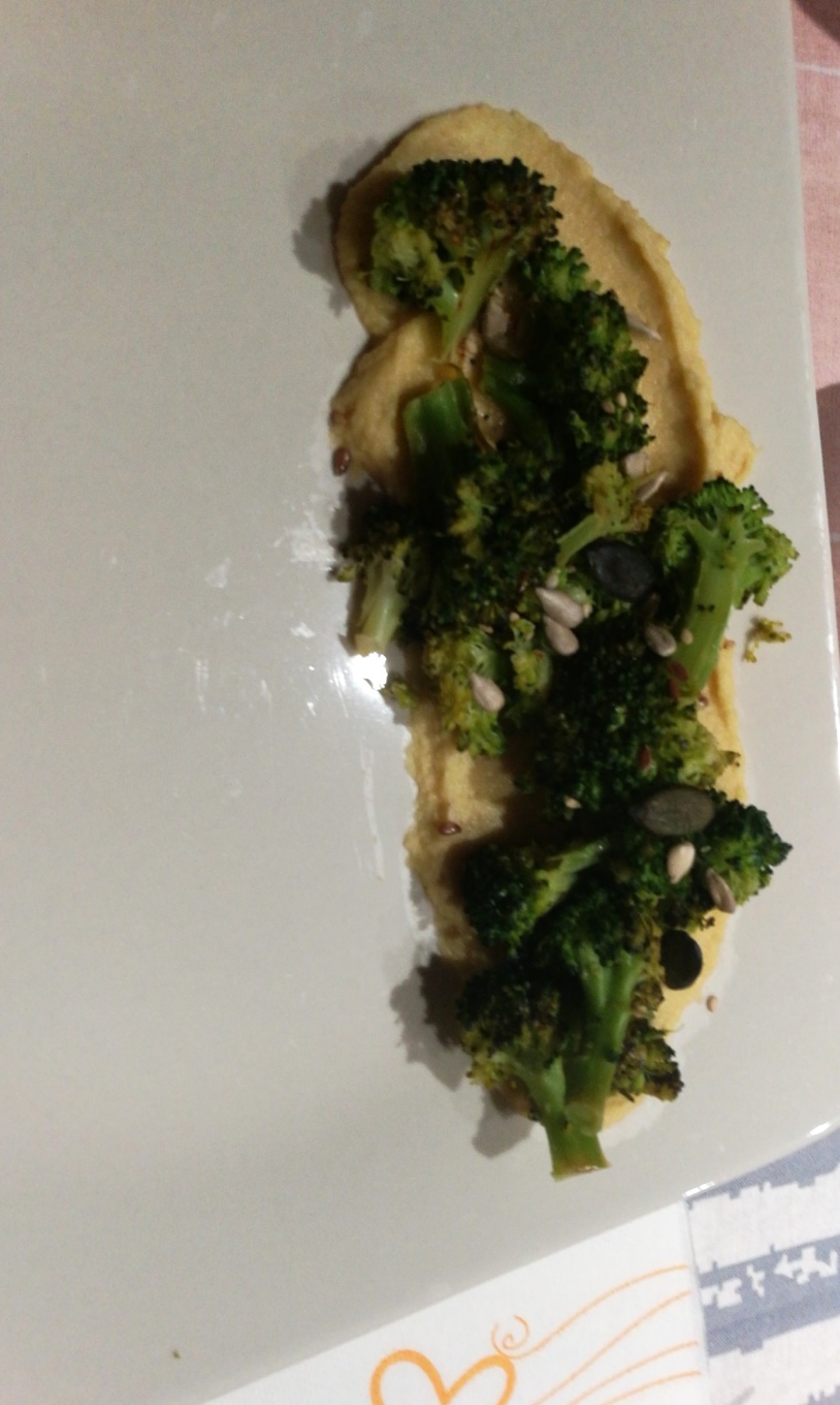 Brócoli salteado con Humus
