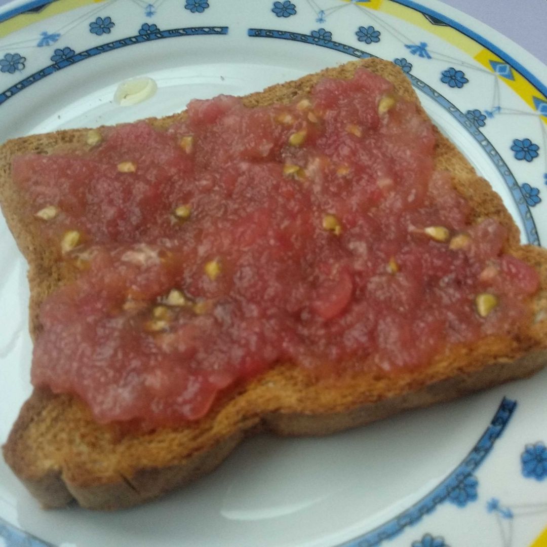 Tostada de tómate