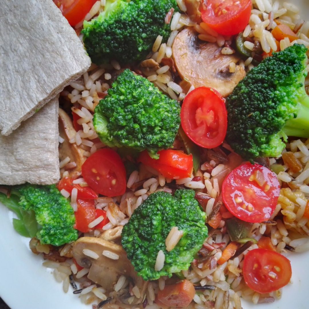 🍲ARROZ TRICOLOR CON SALTEADO DE VERDURAS Y BRÓCOLI 🍲