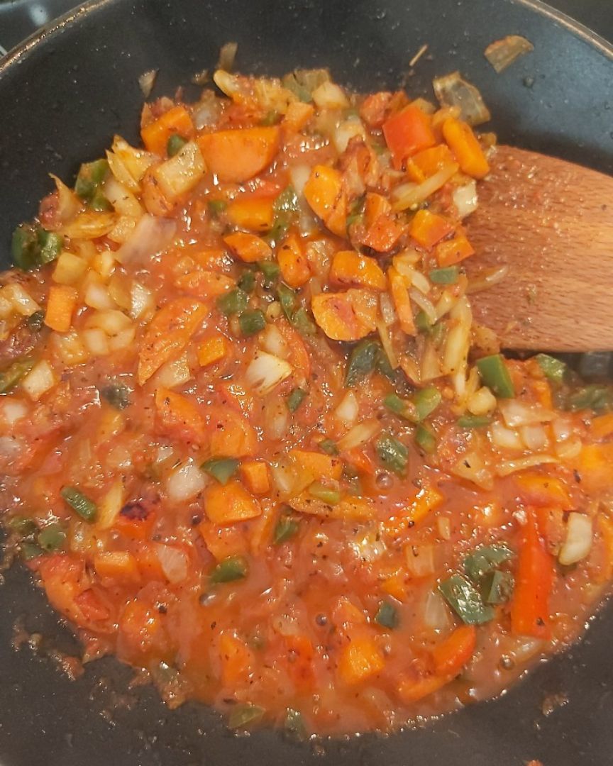 pisto al curry con huevo 🥕🍳 Paso 2 pisto al curry con huevo 🥕🍳 Paso 2