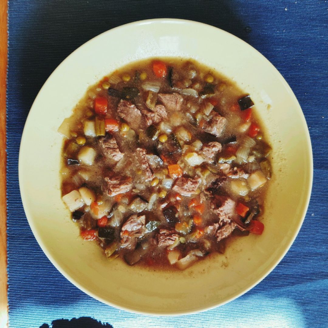 Carne guisada con verduras 🧅🥒🥕 Carne guisada con verduras 🧅🥒🥕
