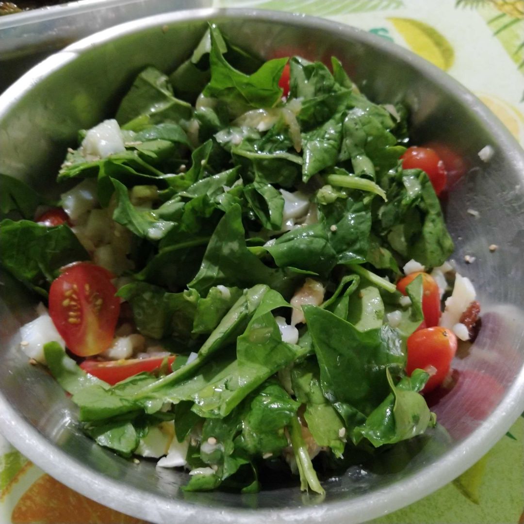 ENSALADA DE ESPINACAS Y BACALAO ENSALADA DE ESPINACAS Y BACALAO
