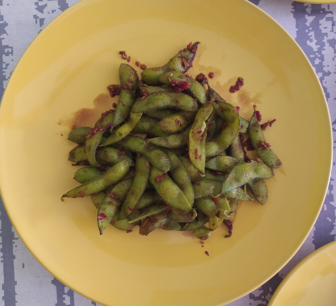 Edamames con cúrcuma natural y jengibre