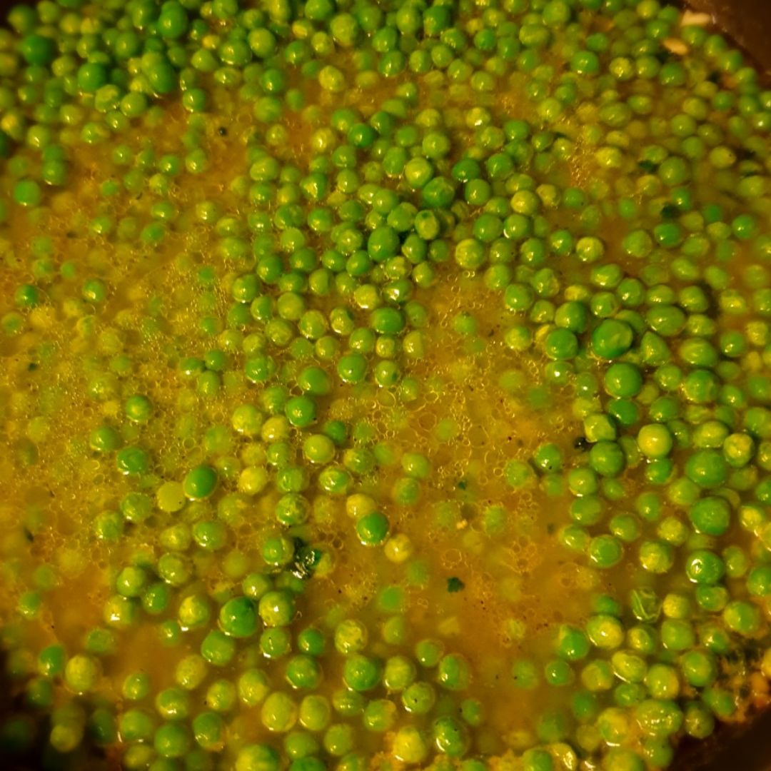GUISANTES Y ALCACHOFAS CON MARISCO Paso 1 GUISANTES Y ALCACHOFAS CON MARISCO Paso 1