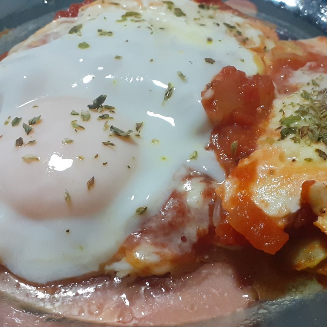 Huevos al plato con base de calabacín Huevos al plato con base de calabacín