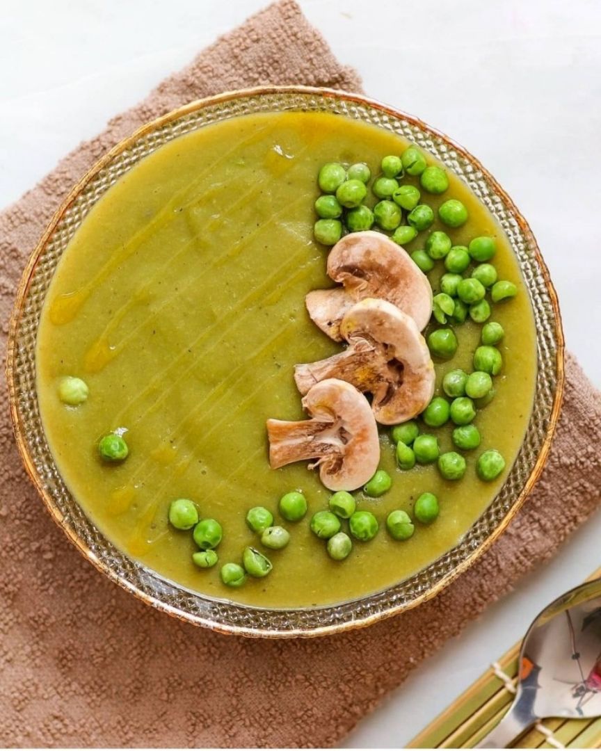 CREMA DE GUISANTES Y CHAMPIÑINES CREMA DE GUISANTES Y CHAMPIÑINES