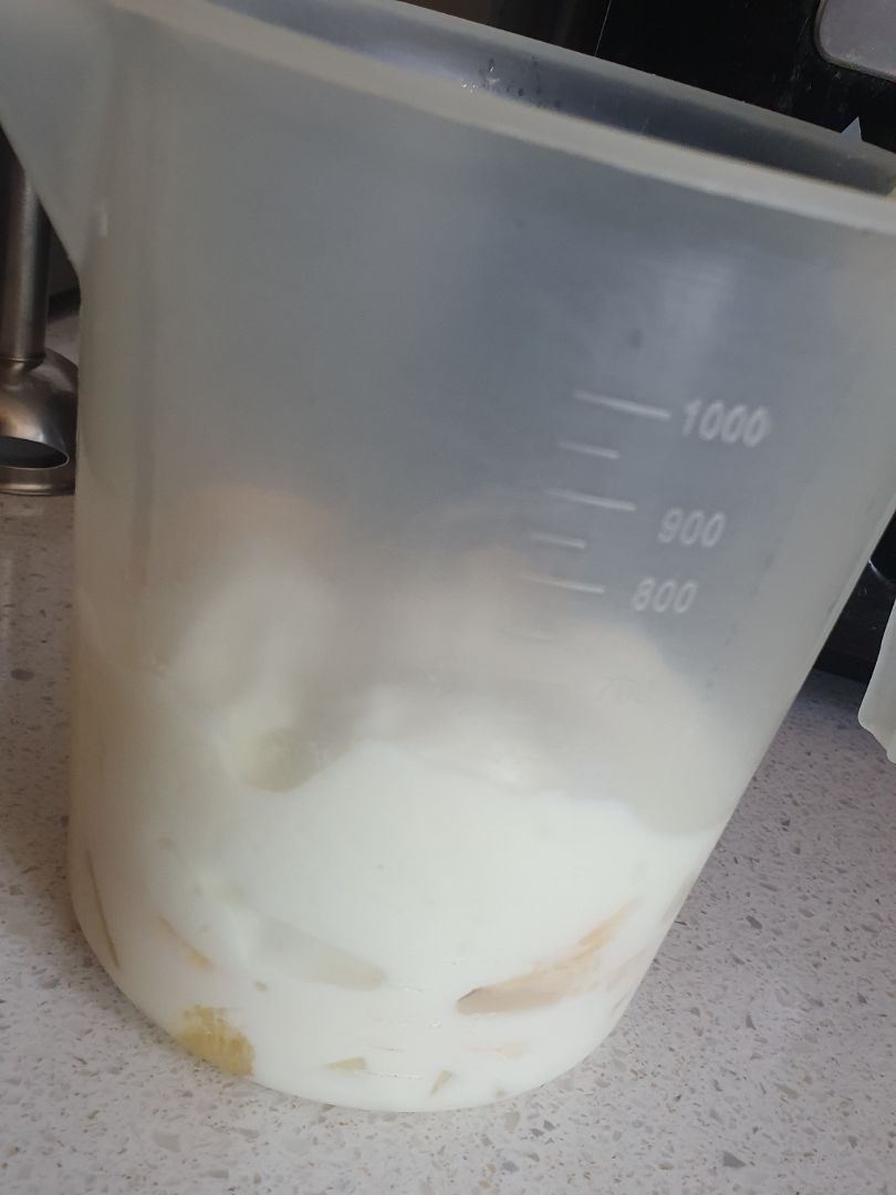 Smoothie de melón y plátano Paso 1