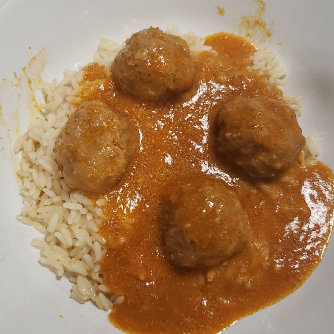 albóndigas en salsa de verduras🍽🍅🥕🫑🧅 albóndigas en salsa de verduras🍽🍅🥕🫑🧅