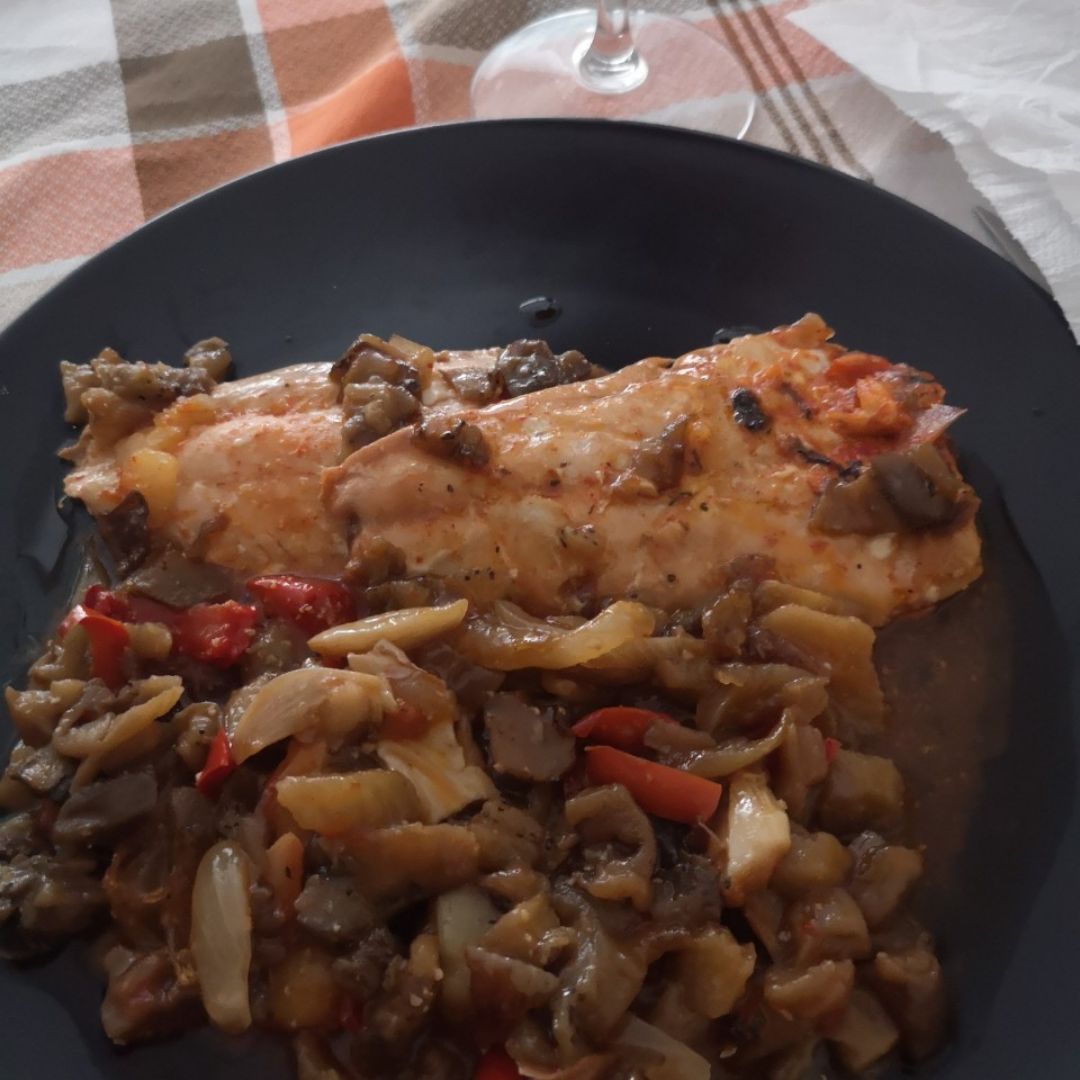Salmón con verduras Salmón con verduras