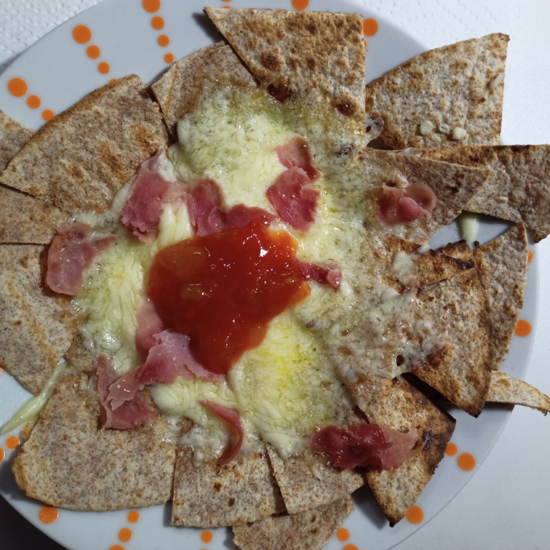 Nachos con queso Nachos con queso