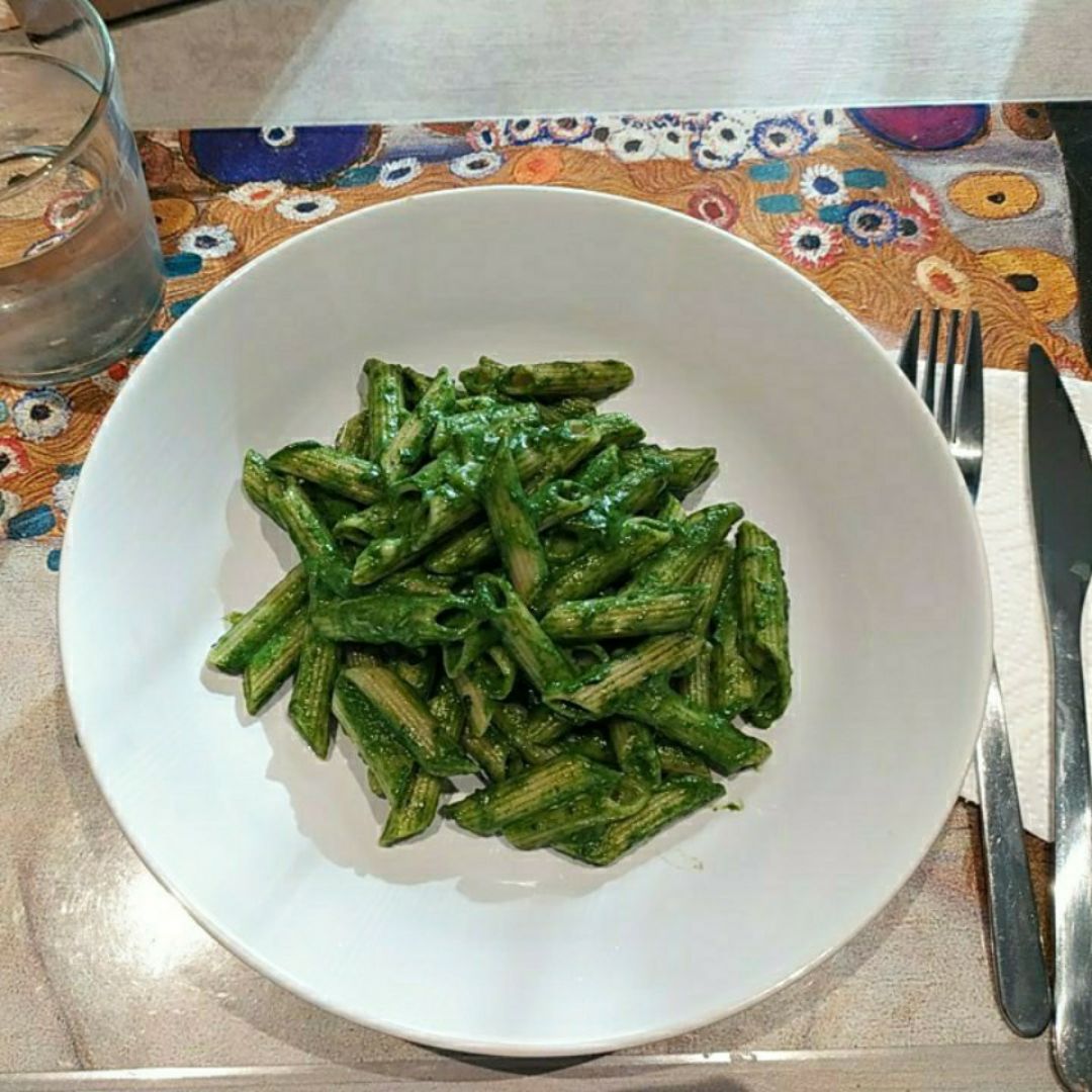 Macarrones con salsa pesto de espinacas 馃ガ Macarrones con salsa pesto de espinacas 馃ガ