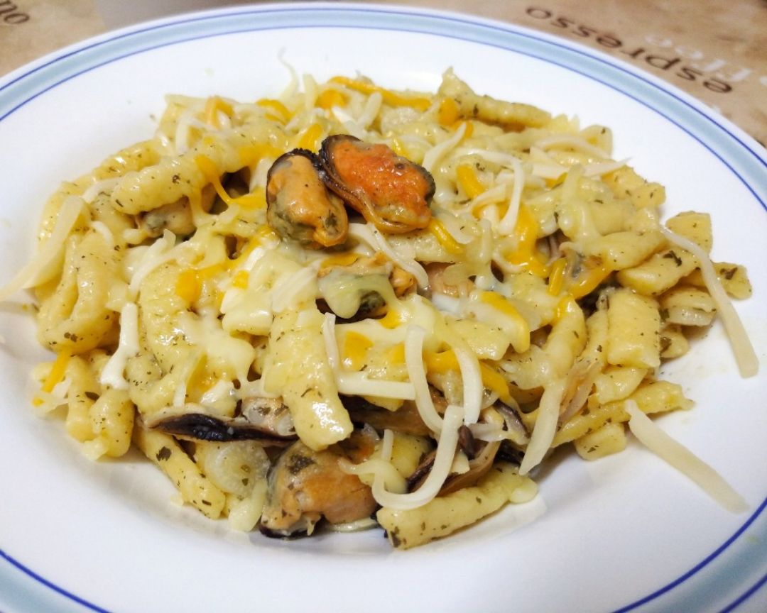 Pasta blanca con mejillones Pasta blanca con mejillones