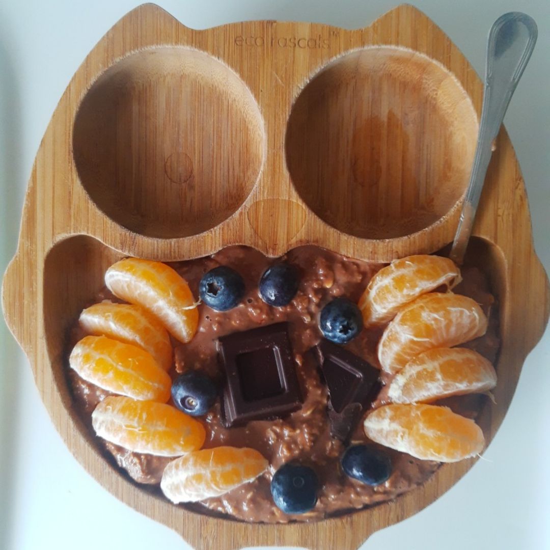 Porridge de avena con cacao y frutas Porridge de avena con cacao y frutas
