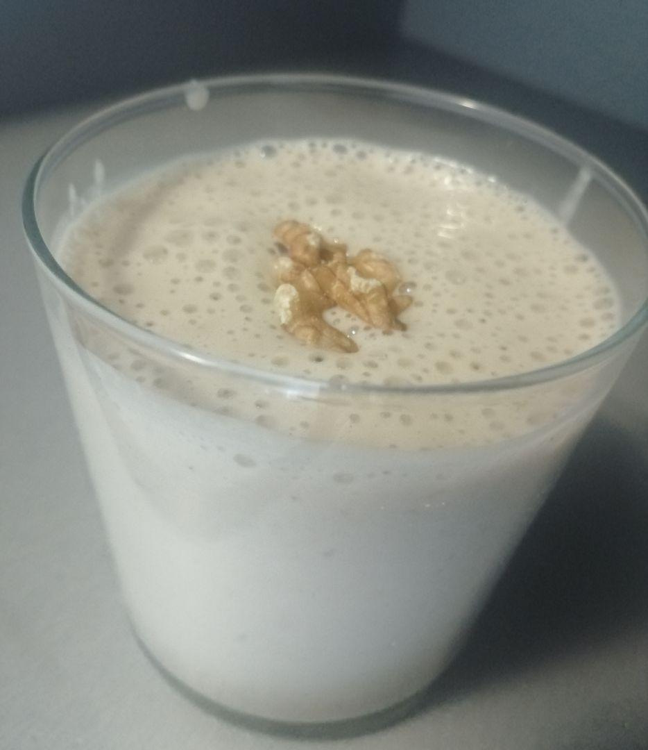 Batido de platano y nueces Batido de platano y nueces