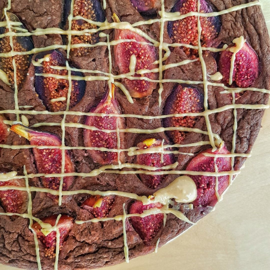 Tarta de requesón, cacao e higos Tarta de requesón, cacao e higos