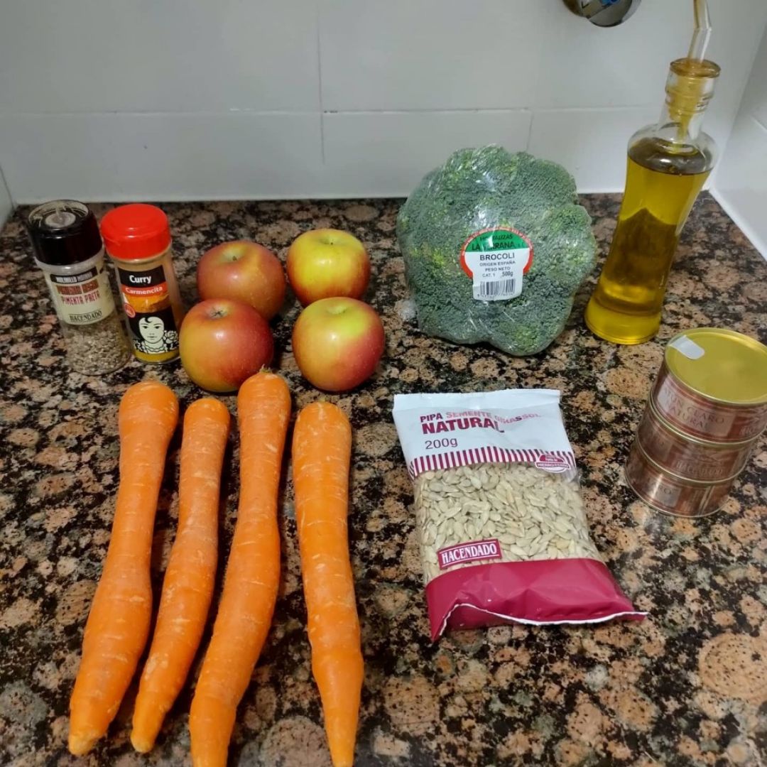 Ensalada brócoli tandoori con manzana Paso 0
