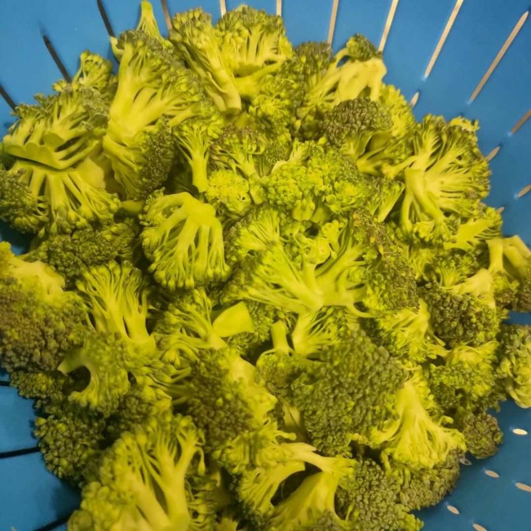 Ensalada brócoli tandoori con manzana Paso 3