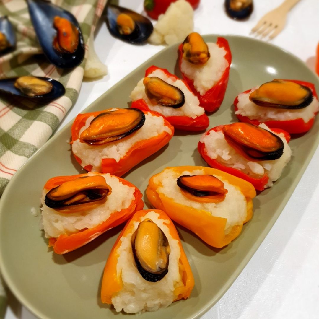 Pimientos rellenos de coliflor y mejillones Pimientos rellenos de coliflor y mejillones