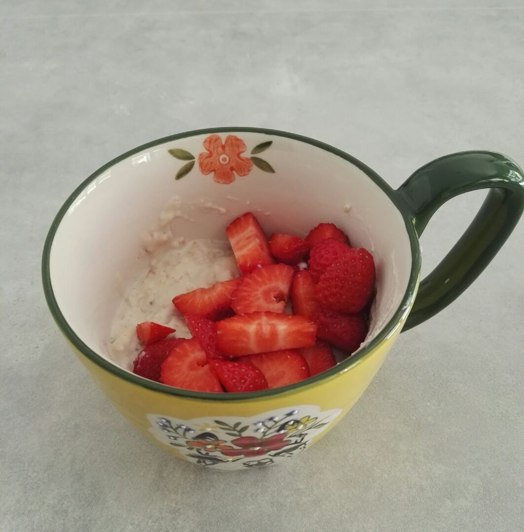 Gachas de avena con fresas