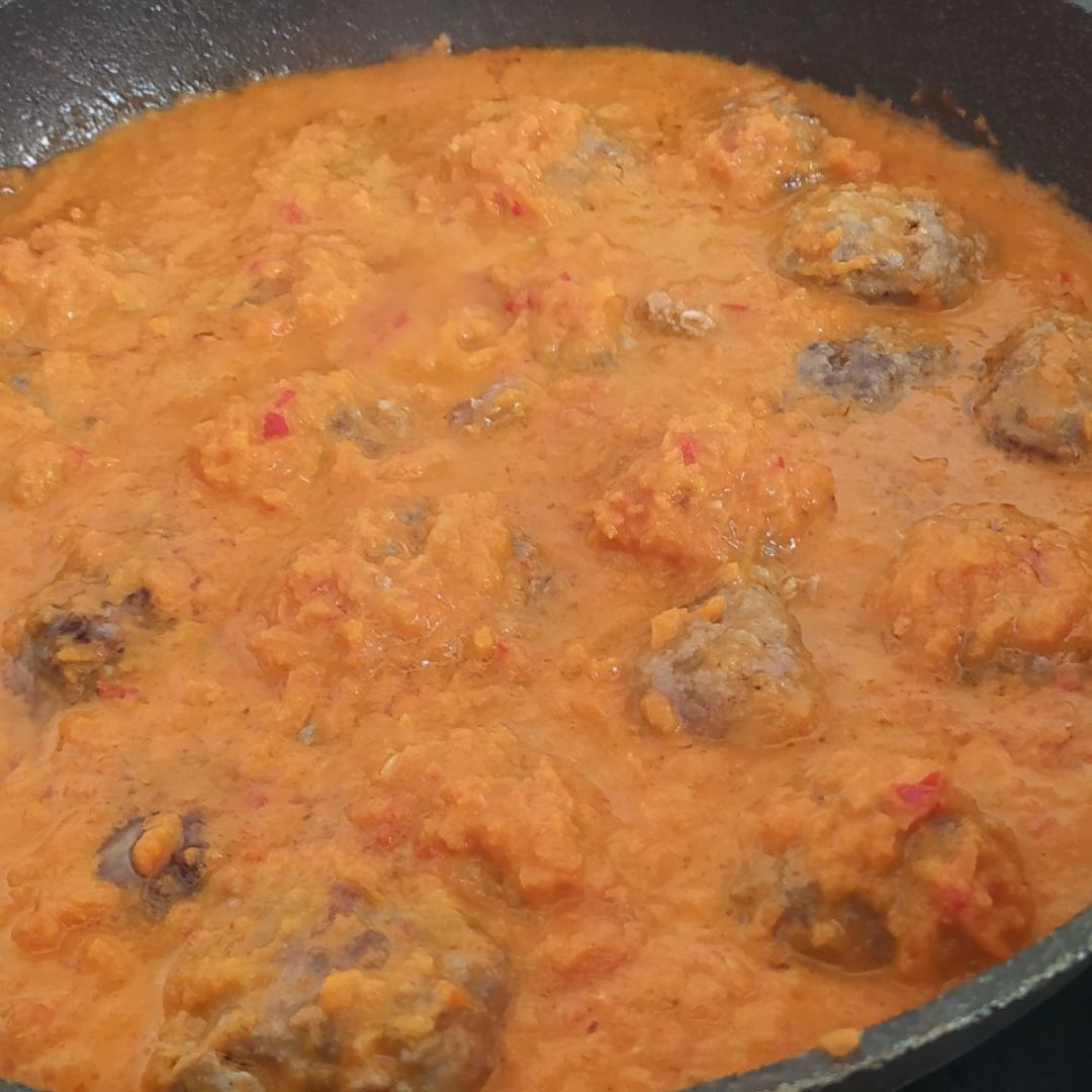 Albóndigas de ternera con salsa de verduras Paso 3 Albóndigas de ternera con salsa de verduras Paso 3