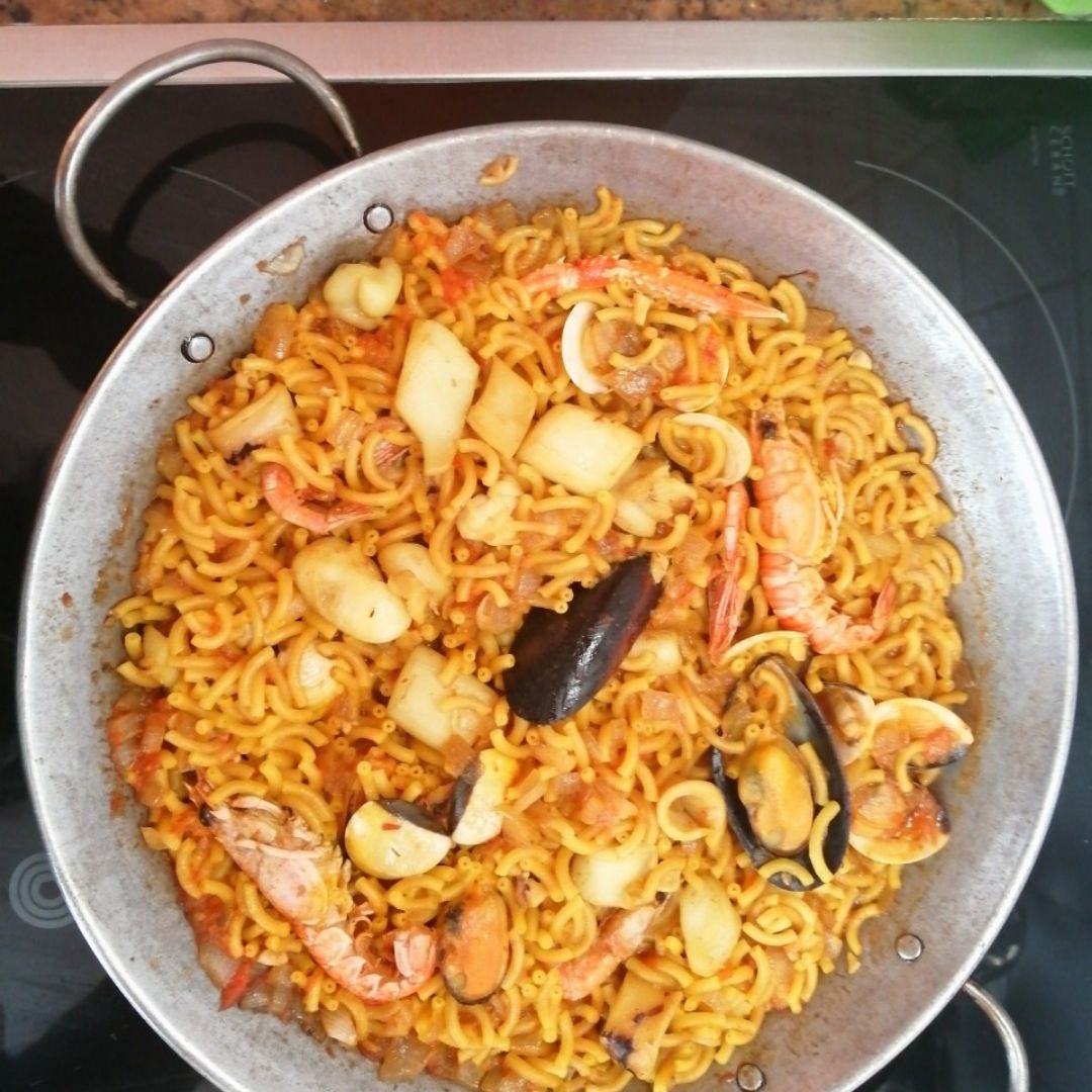 Fideua de marisco Fideua de marisco