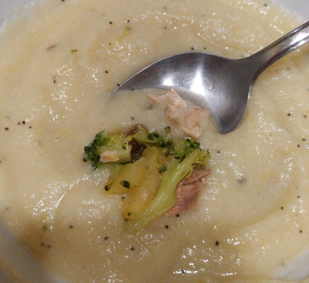 Salmón con brócoli, manzana y pasas Paso 3