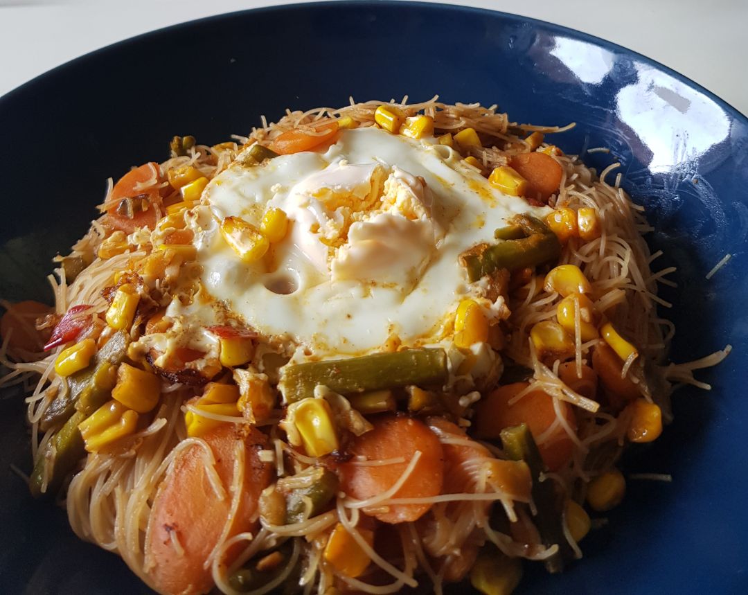 Fideos de arroz con verduritas Fideos de arroz con verduritas
