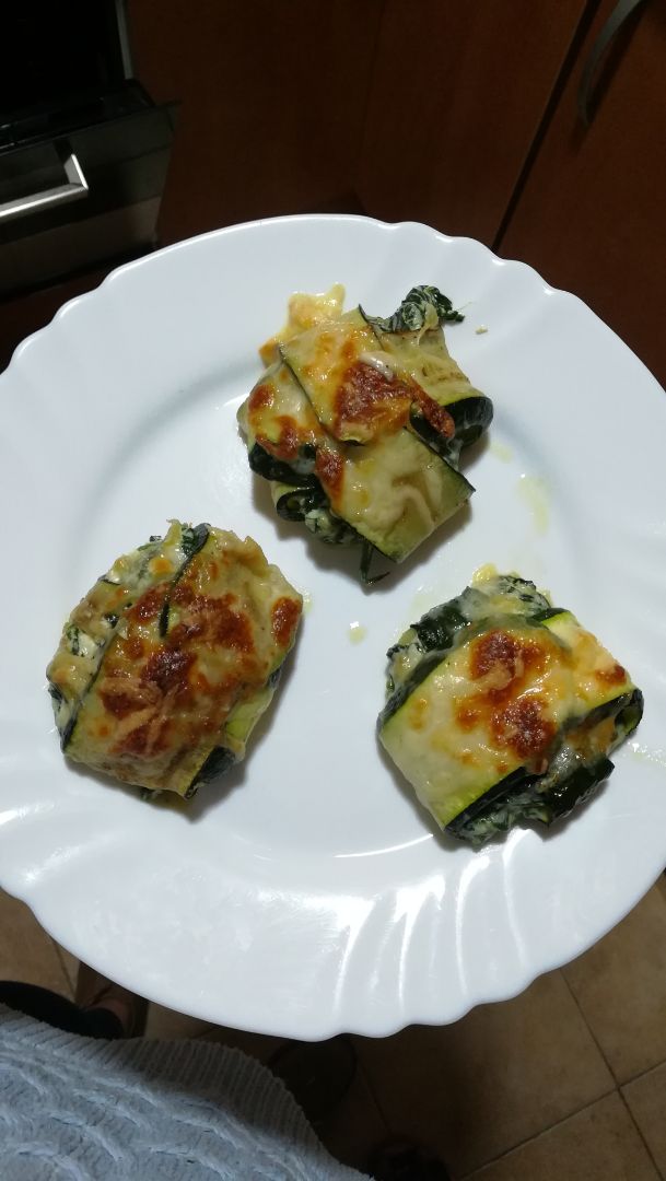 Raviolis de calabacín rellenos de ricotta y espinacas