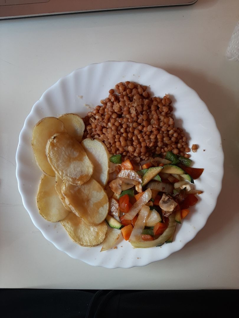 Lentejas con patatas Lentejas con patatas