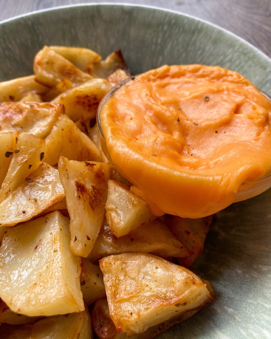 Patatas al horno con salsa de boniato y cheddar 🍠🧀Step 0