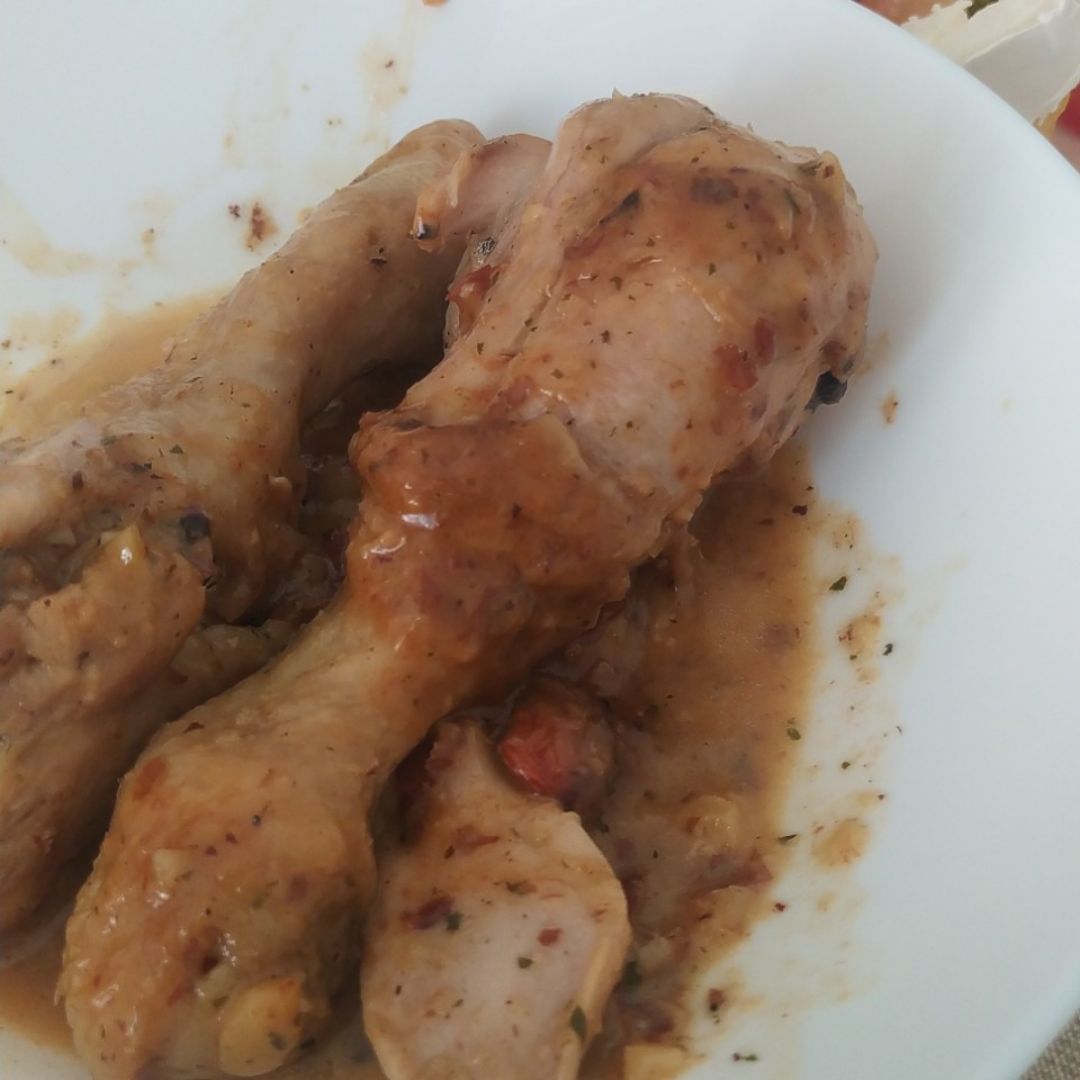 Jamoncitos de pollo con almendras Jamoncitos de pollo con almendras