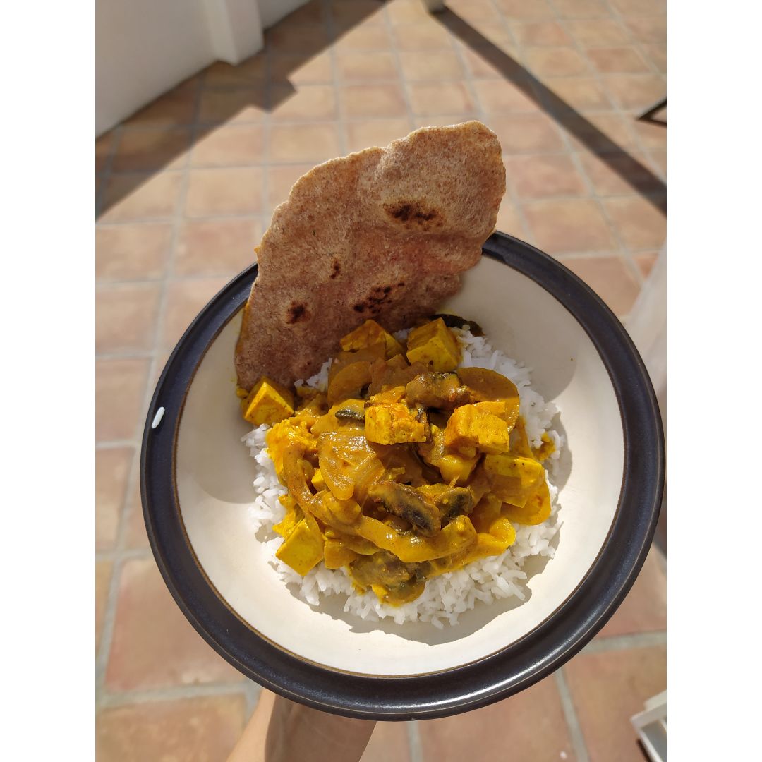 Curry de tofu c/ arroz basmati y naan🍛 Curry de tofu c/ arroz basmati y naan🍛