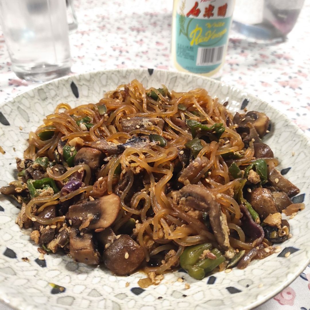 Wok lowcarb de konjac y setas con salsa asiática 🍜 Wok lowcarb de konjac y setas con salsa asiática 🍜