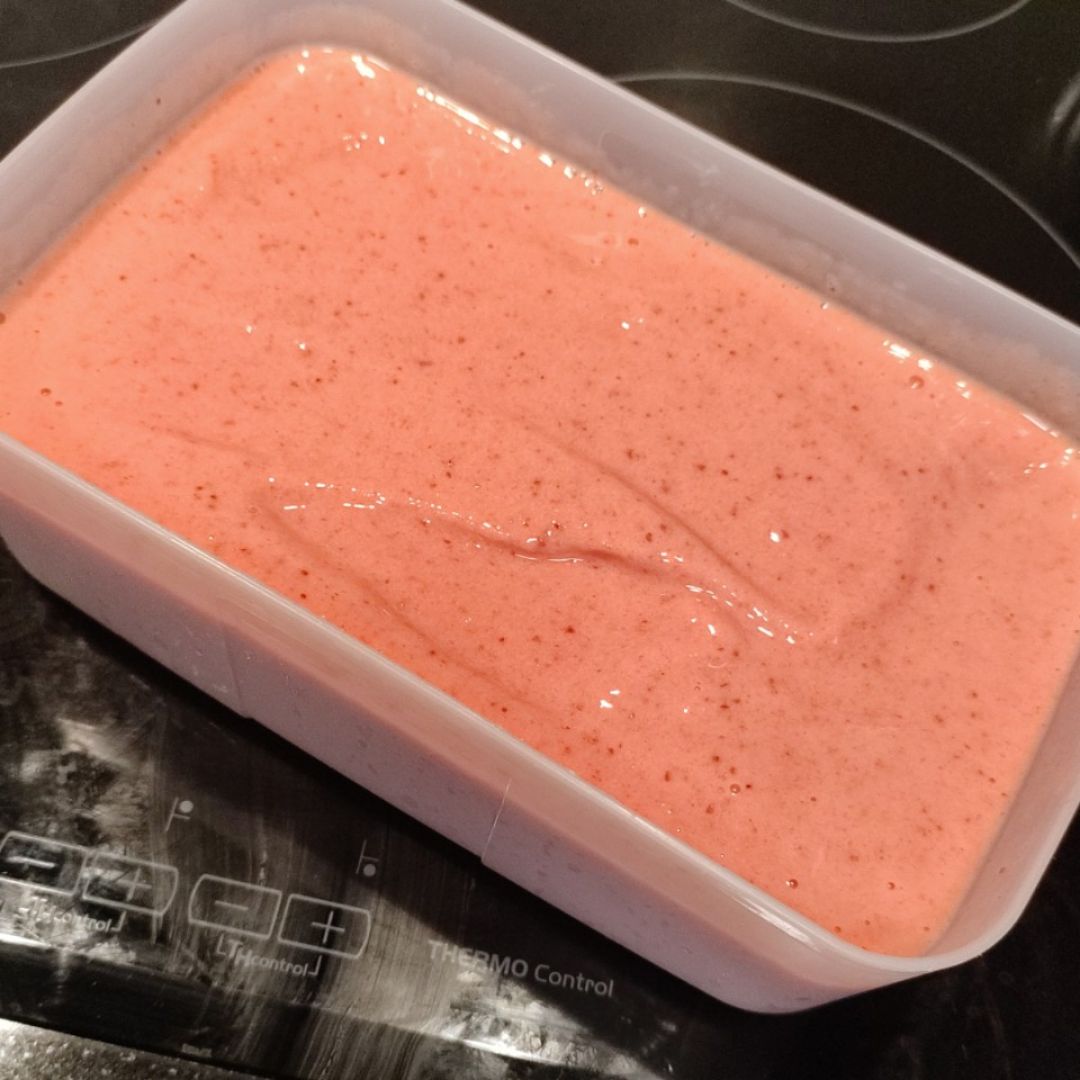 Tarrina de helado de fresa y plátano🍧🍧 Tarrina de helado de fresa y plátano🍧🍧