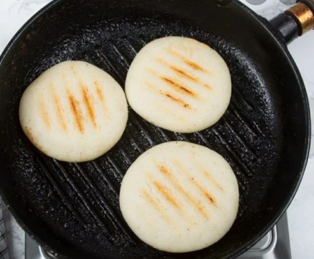 Arepa Venezolana con PericoStep 0