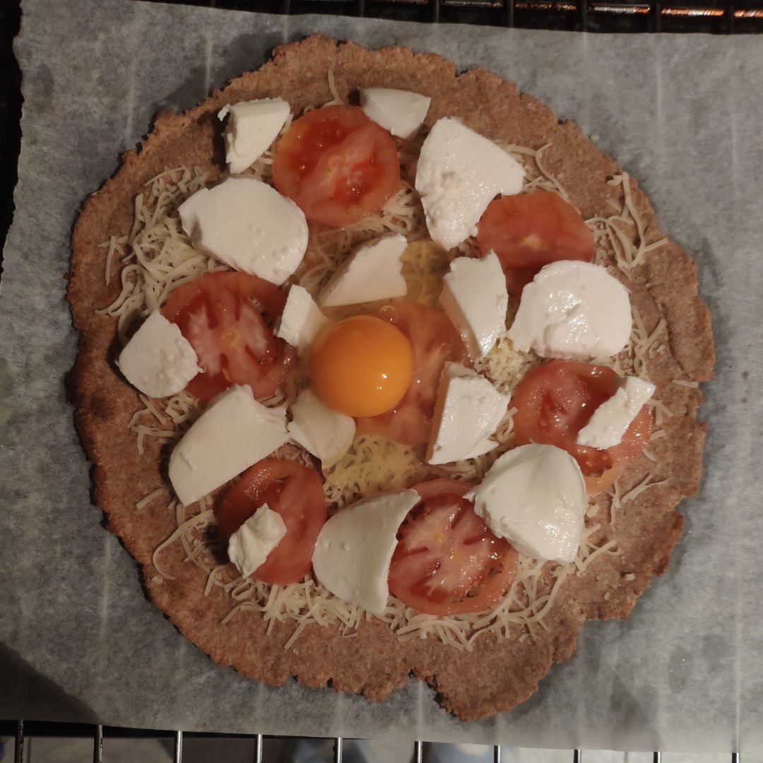Pizza con masa de trigo integral Pizza con masa de trigo integral