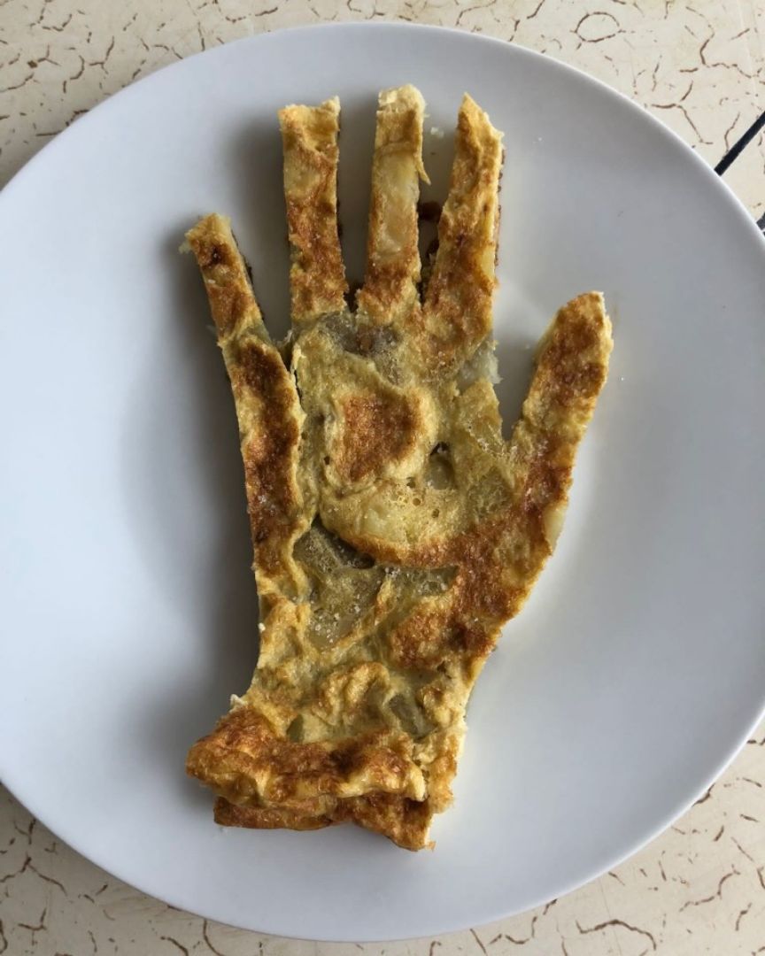 Tortilla Saluda-ble 😂 Tortilla Saluda-ble 😂