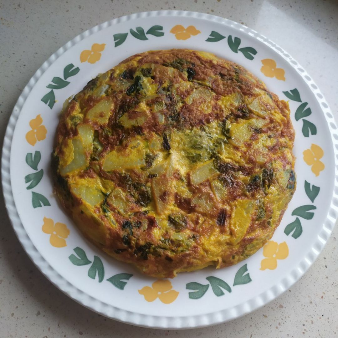Tortilla de patata cocida y acelgas Tortilla de patata cocida y acelgas