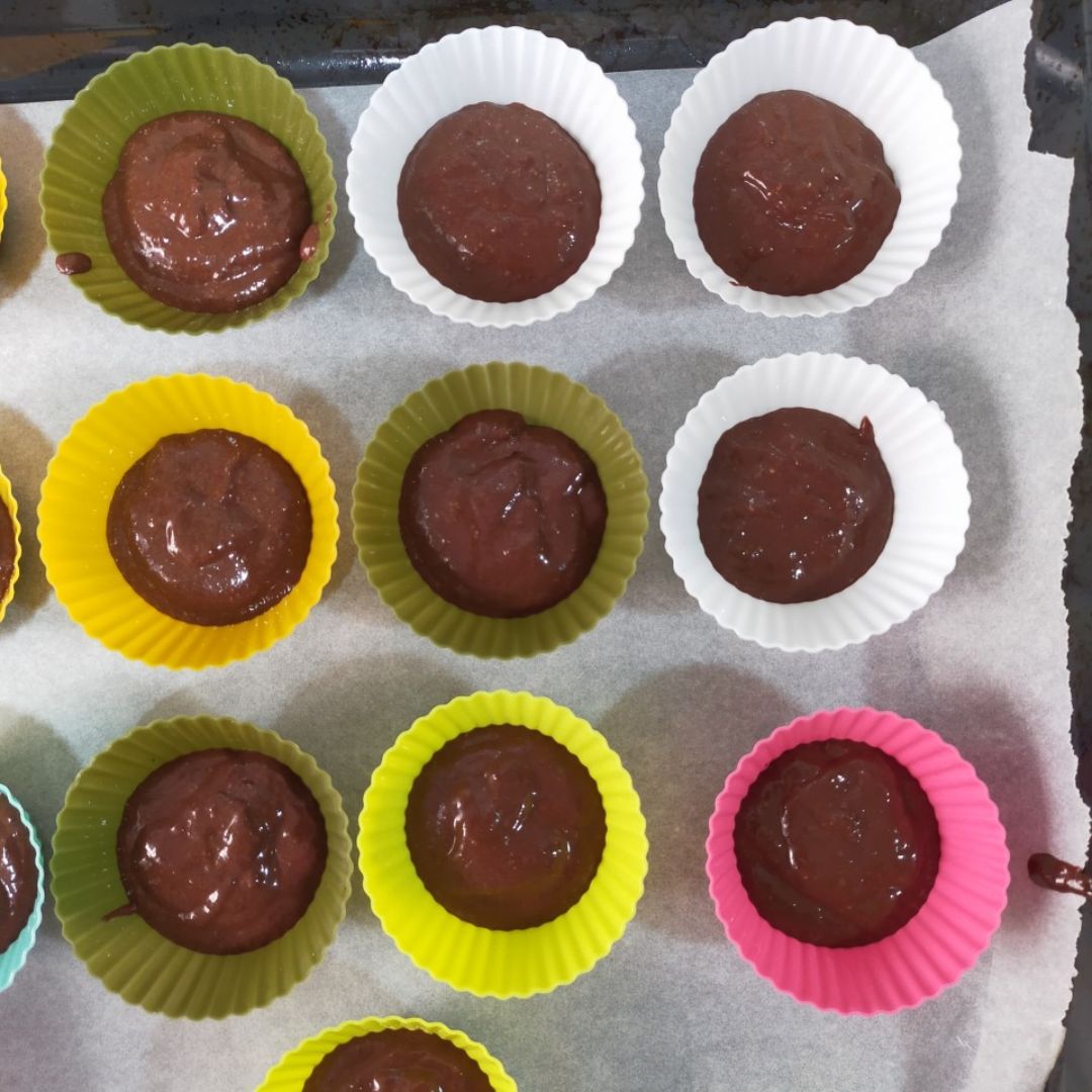 Muffins de plátano, chocolate y anacardos Paso 4 Muffins de plátano, chocolate y anacardos Paso 4