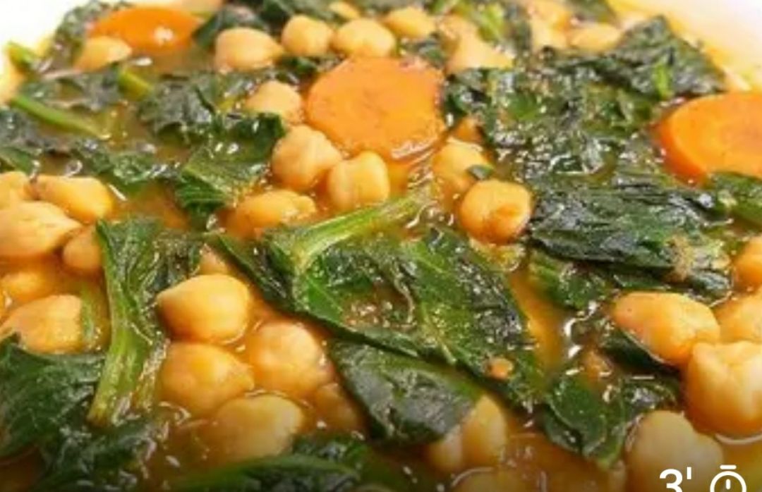 Potaje de garbanzos y espinacas Potaje de garbanzos y espinacas