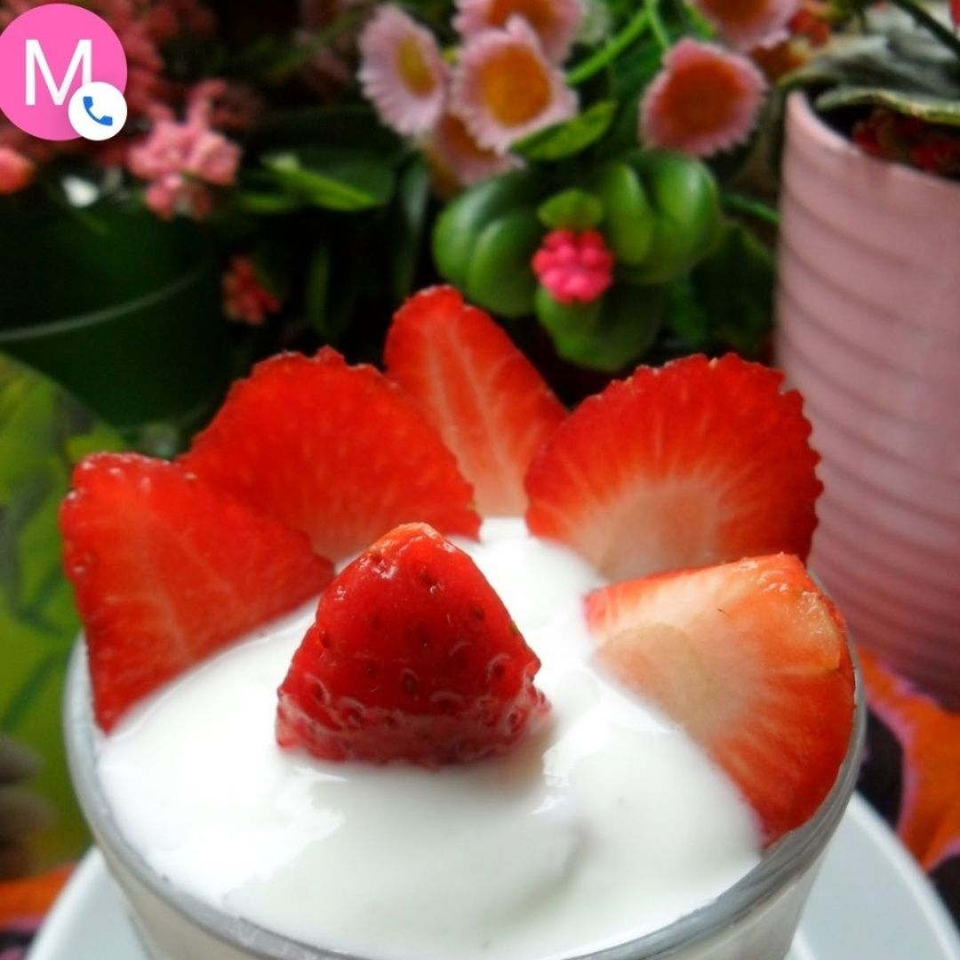 Queso batido con fresas Queso batido con fresas