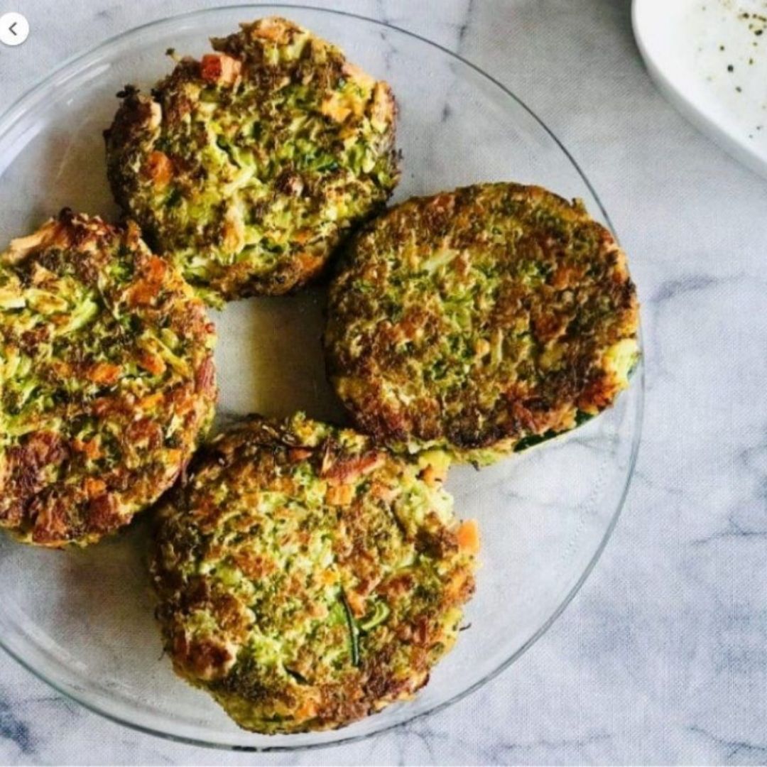 Hamburguesas de calabacín, brócoli y zanahoria Hamburguesas de calabacín, brócoli y zanahoria