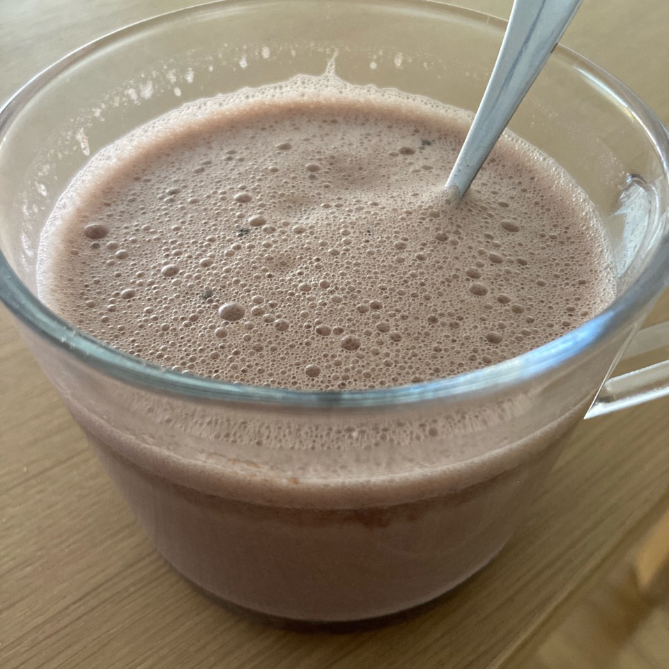 Batido de cacao proteico con chía