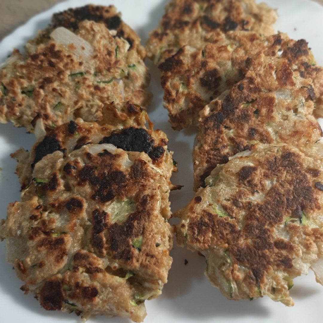 Tortitas de calabacin "quemaito" 🤪 Tortitas de calabacin "quemaito" 🤪