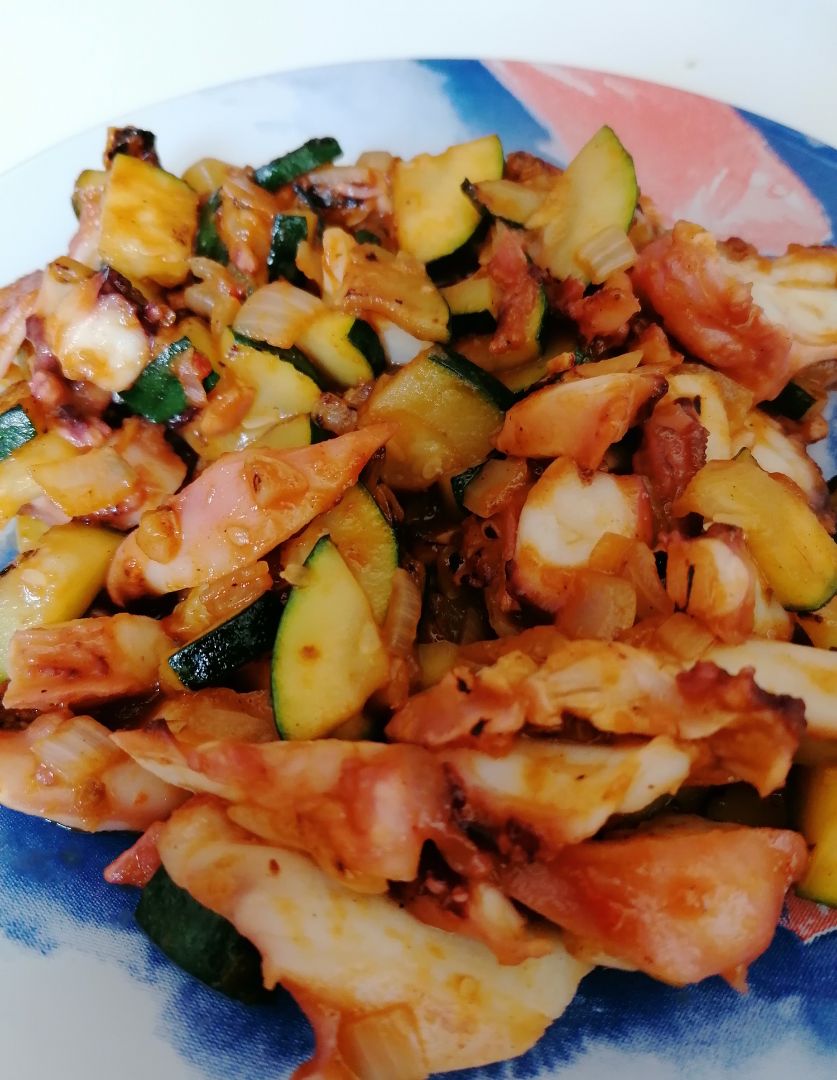Verduras con pota Verduras con pota
