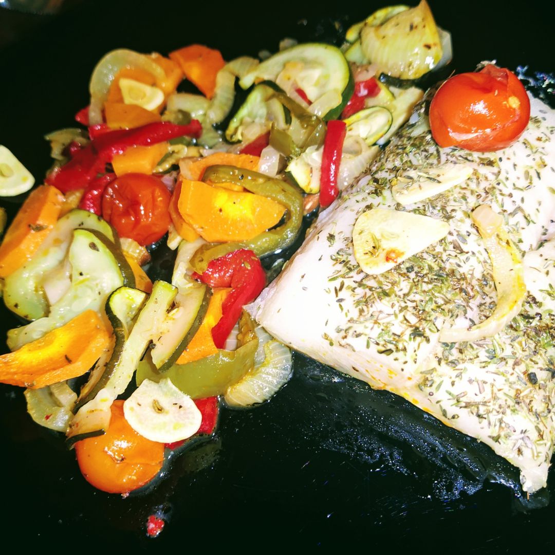 Merluza al horno con verduras Merluza al horno con verduras