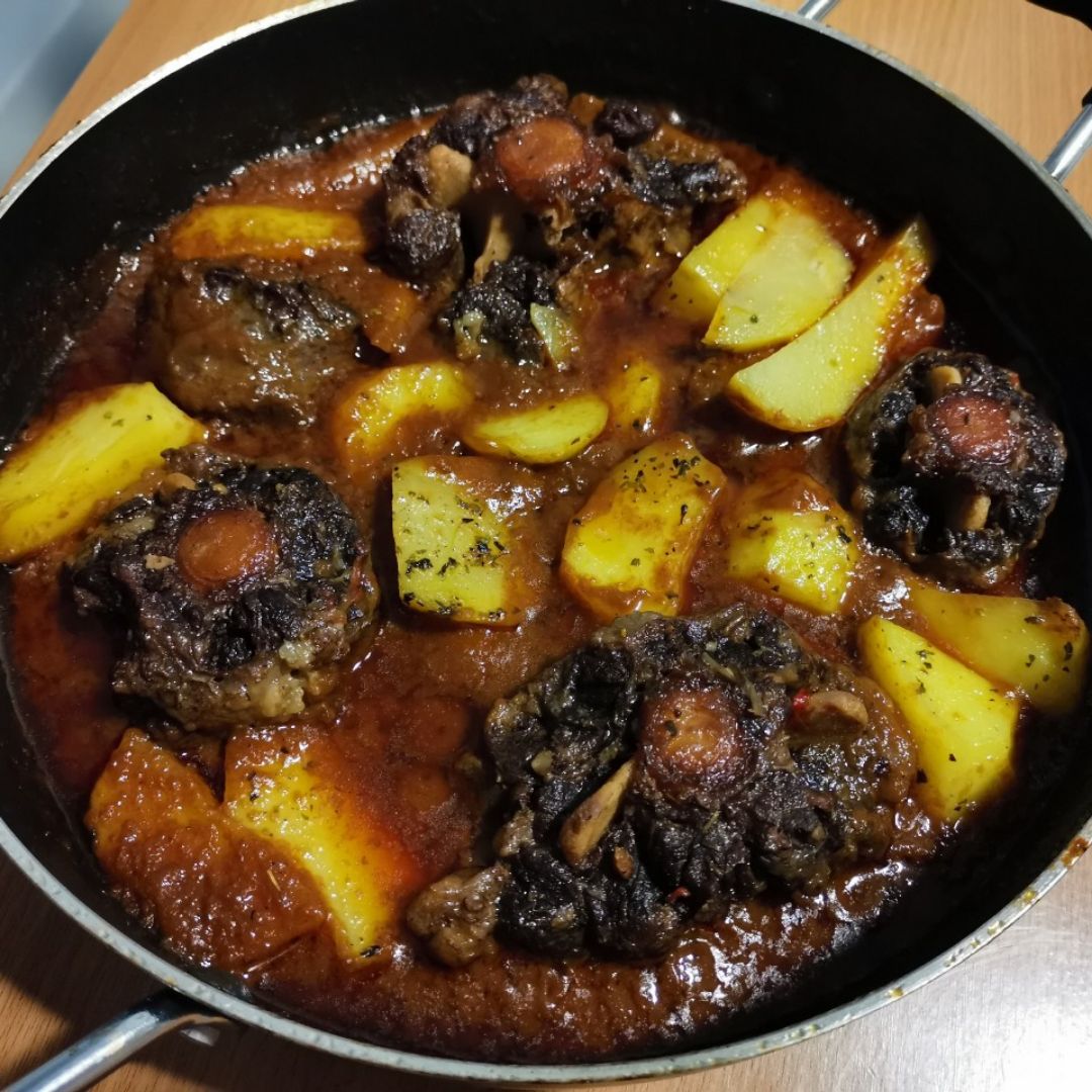 Rabo de t馃悅ro al vino t馃嵎nto Rabo de t馃悅ro al vino t馃嵎nto