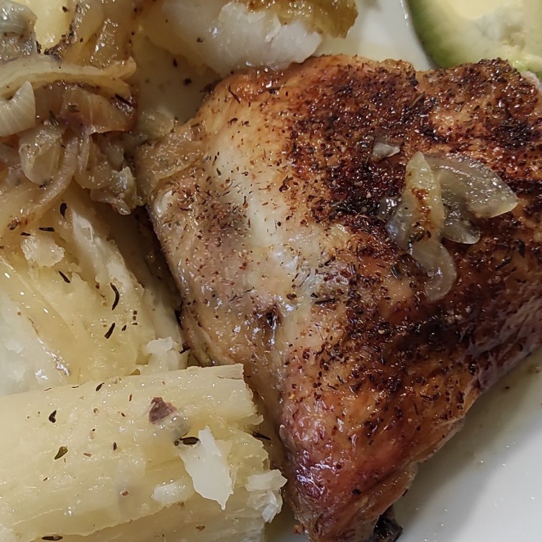 Asado de pollo y cebolla Asado de pollo y cebolla