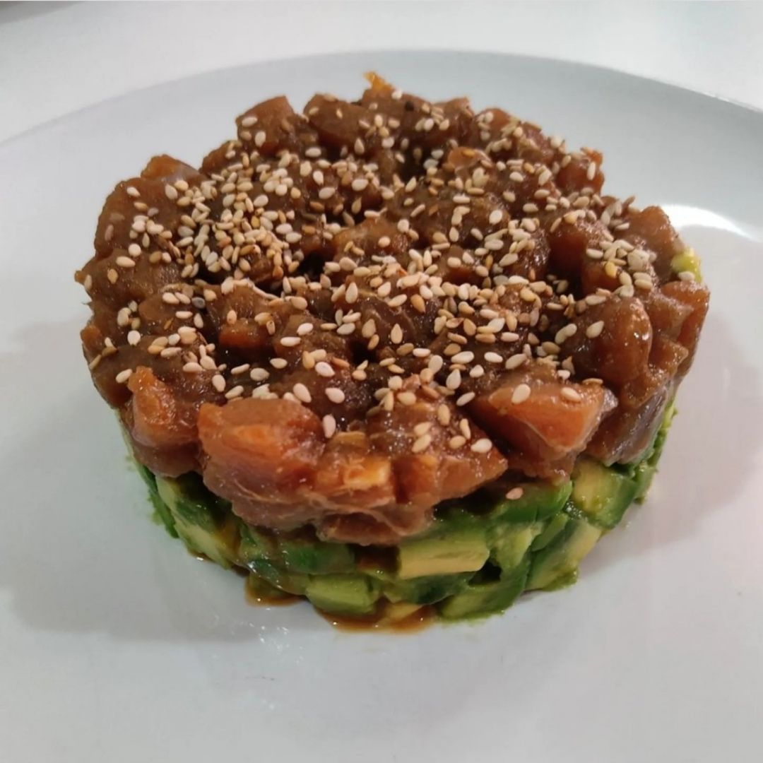 Tartar de atún y aguacate Tartar de atún y aguacate