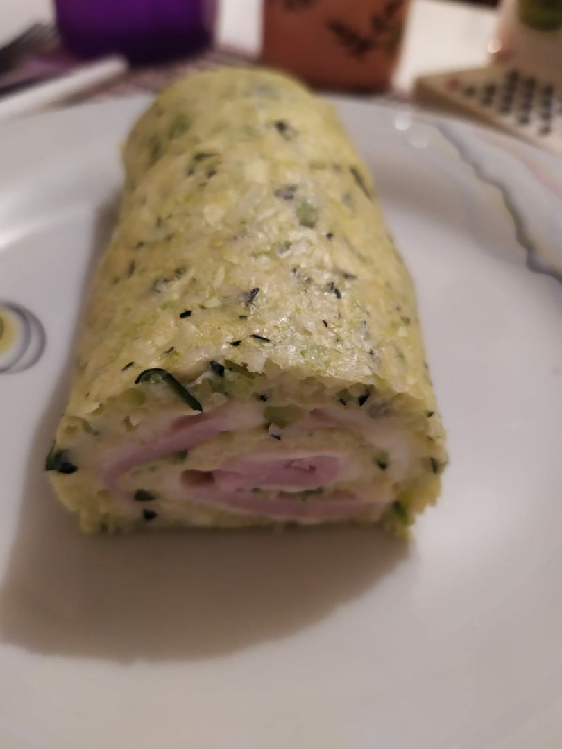 Rollito de calabacín relleno Rollito de calabacín relleno